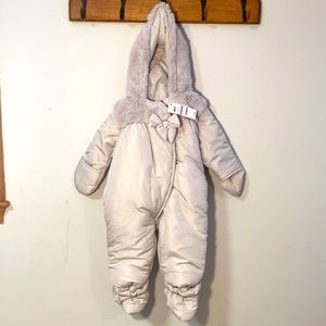 NWT First Impressions.Cozy one piece snowsuit 6-9M